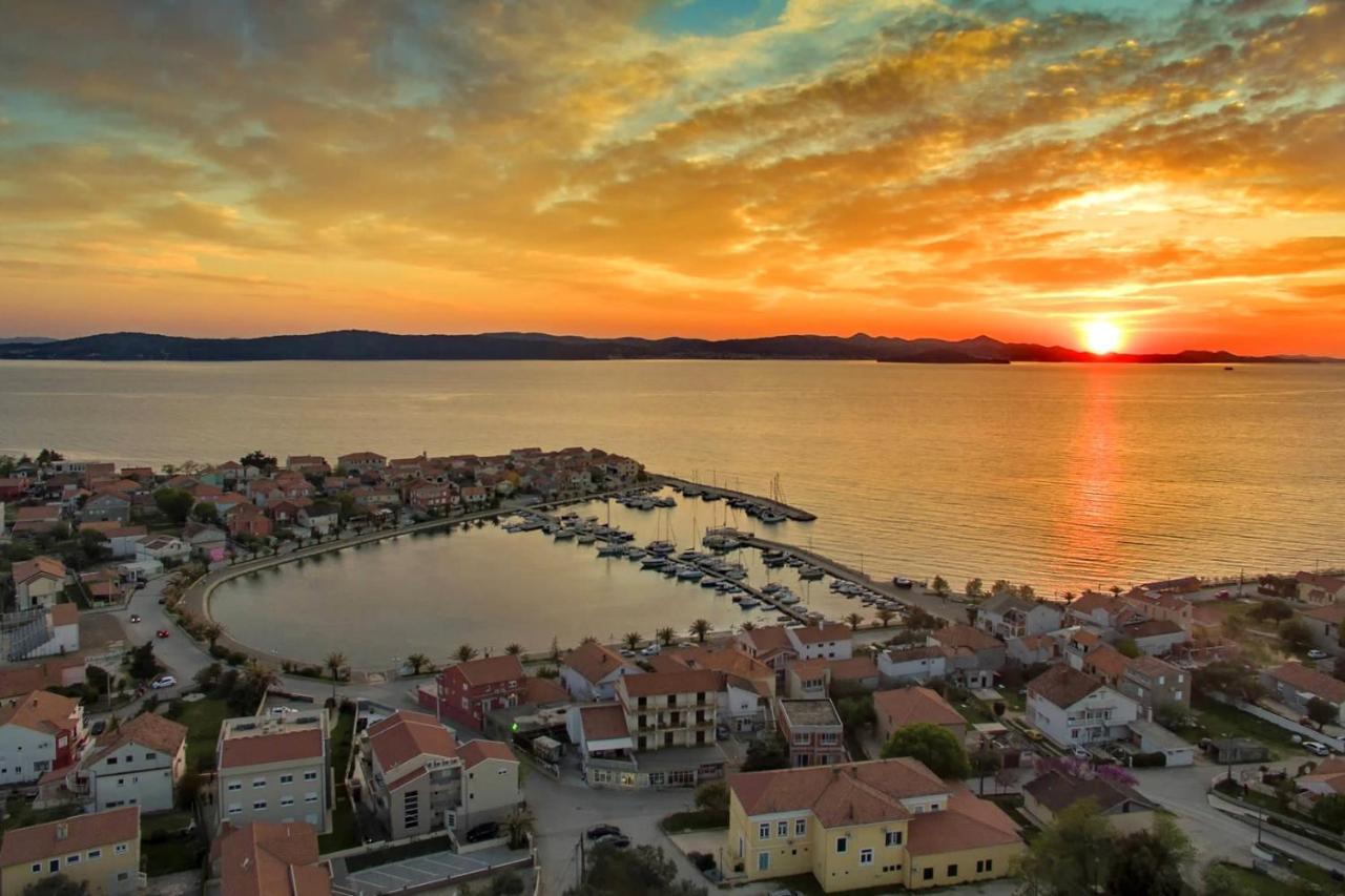 Apartments And Rooms By The Sea Bibinje, Zadar - 6199 Esterno foto