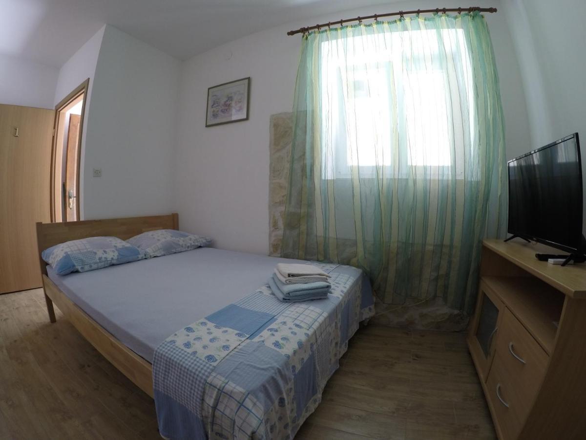 Apartments And Rooms By The Sea Bibinje, Zadar - 6199 Esterno foto